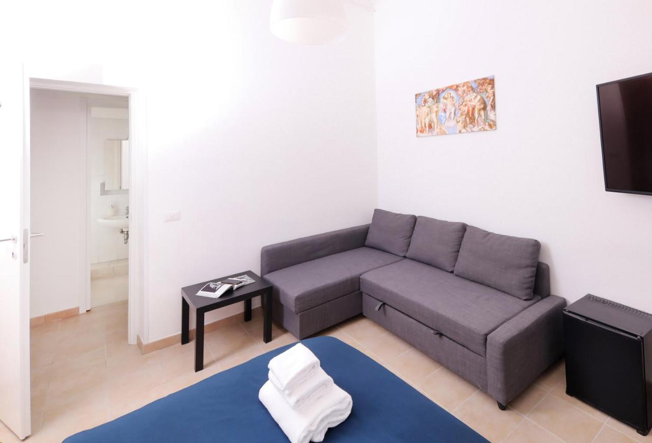 Double Room Private External Bathroom