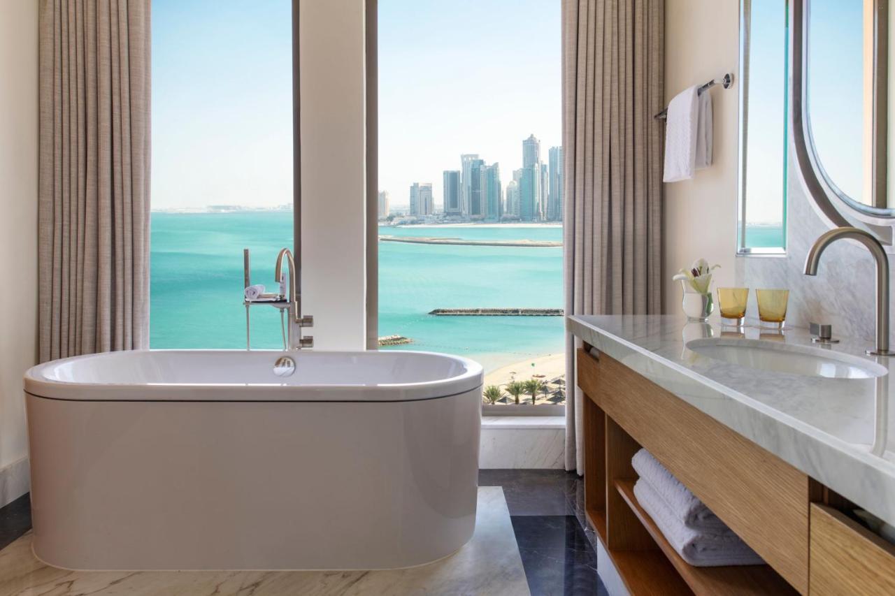 Empire Suite 2 Bedroom Larger Suite Sea view Corner room
