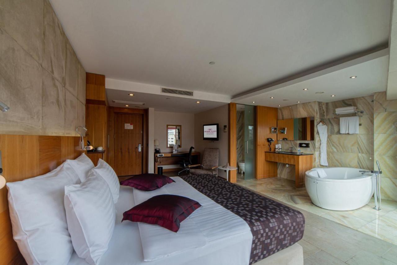 Premium King Room