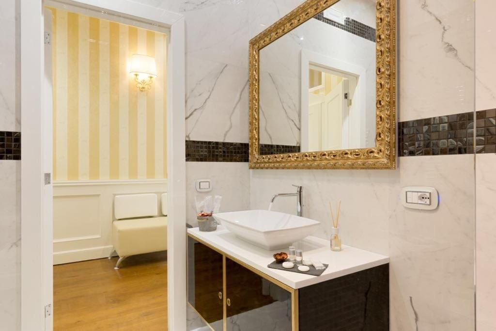 Superior King Suite