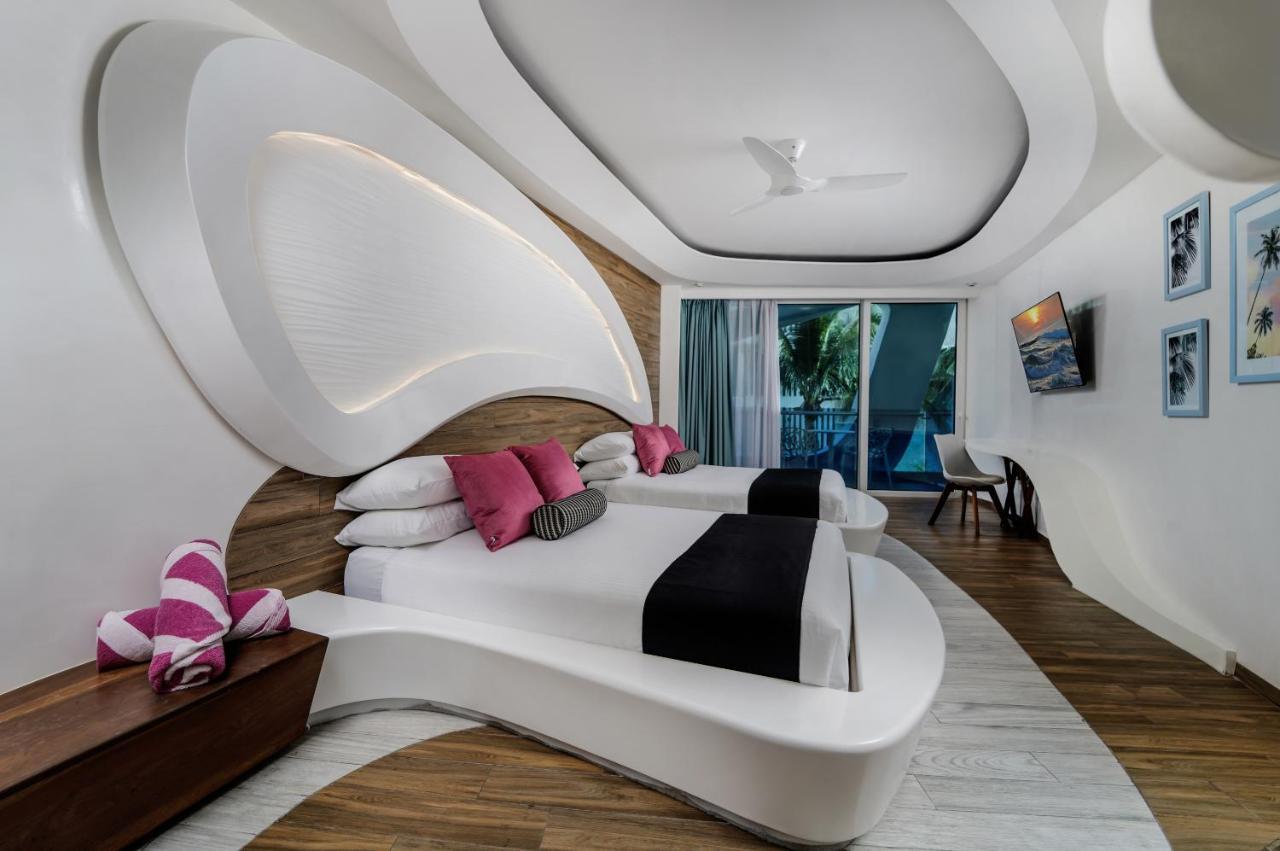 Deluxe Queen Room Two Queen Beds