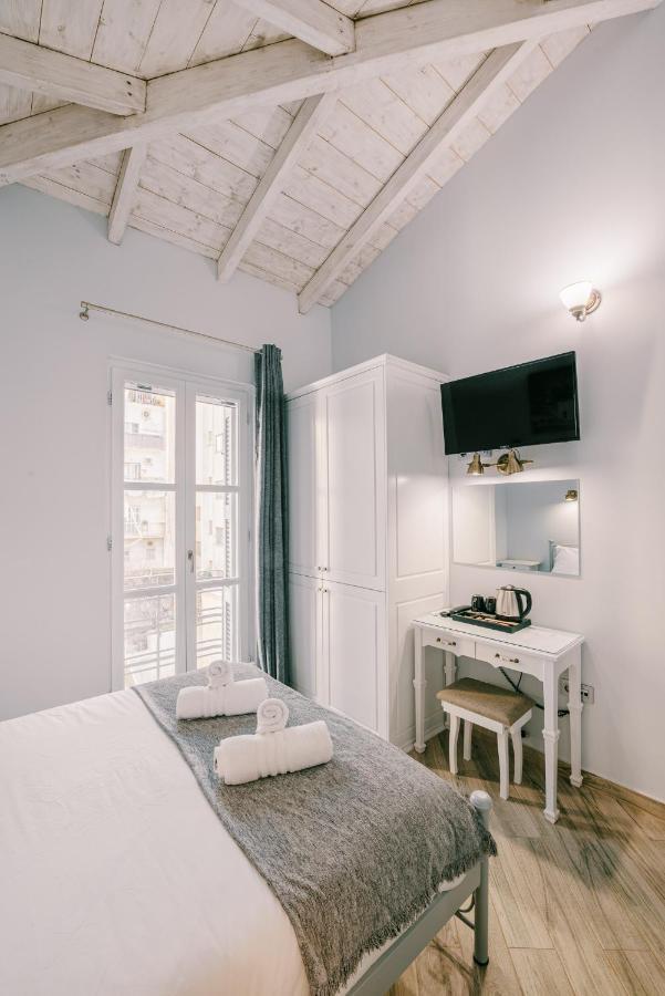 Philaenis Deluxe Double Room Balcony 3rd Floor