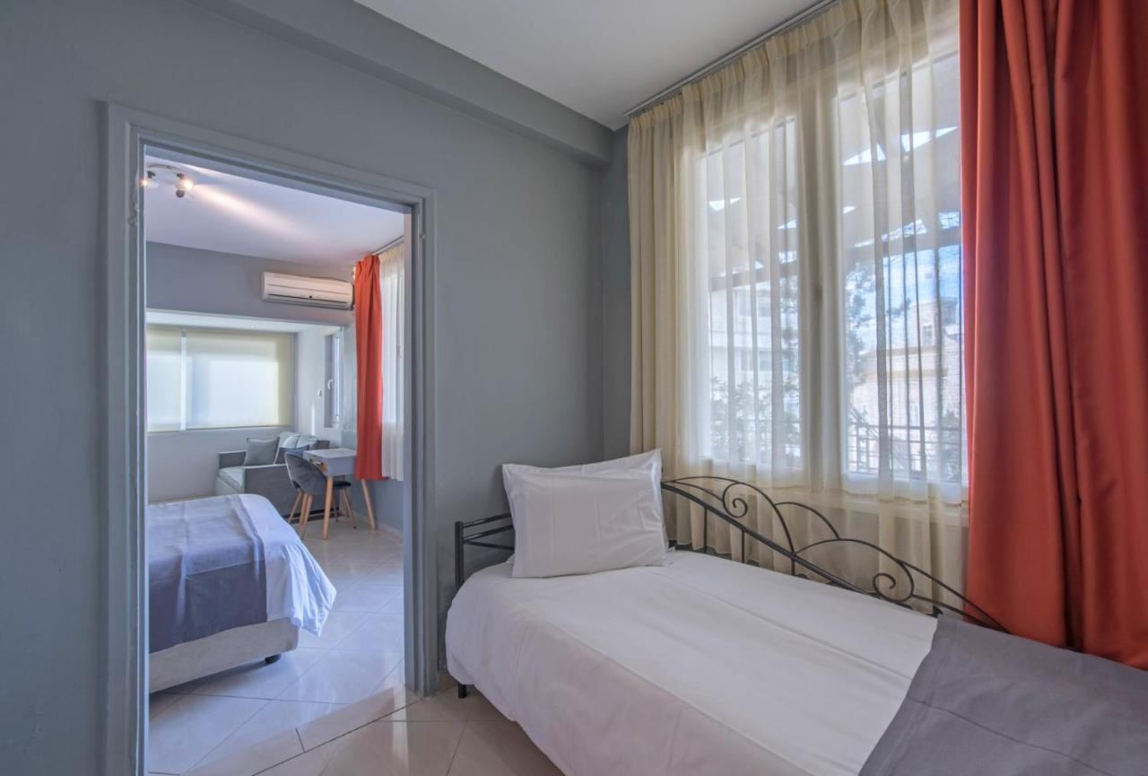 Studio Acropolis View