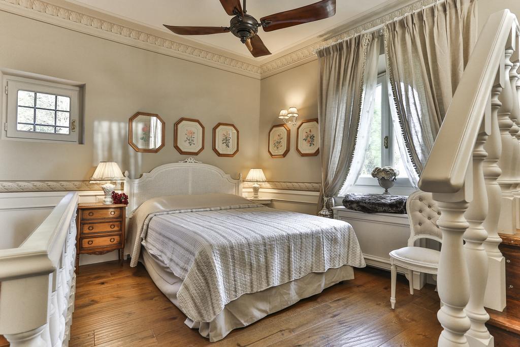 Double Room Split Level