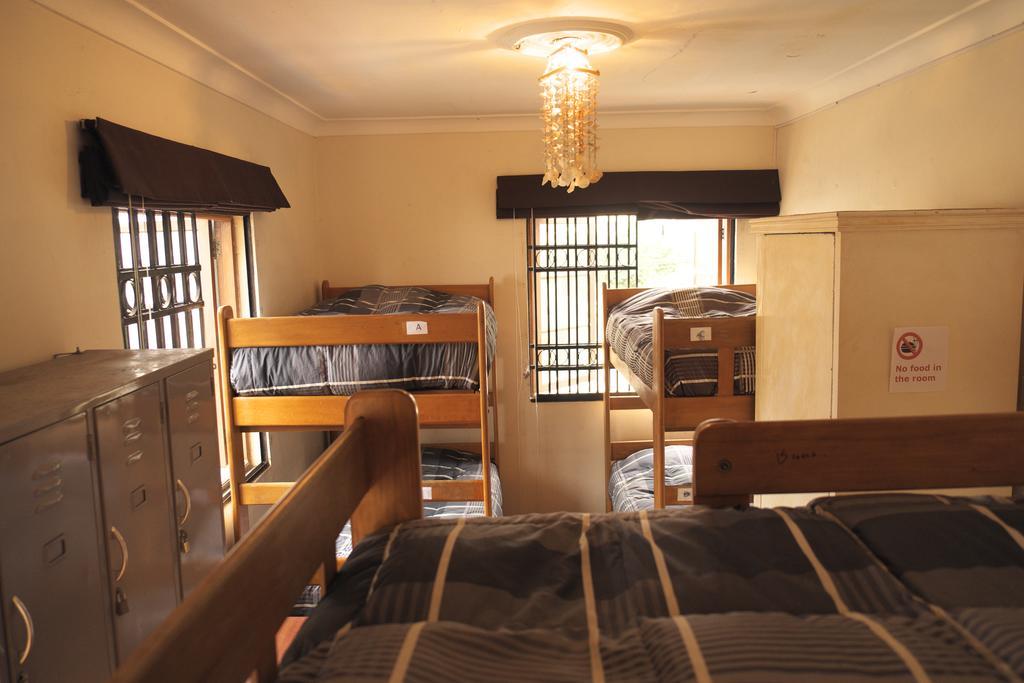 Bed 8-Bed Dormitory Room