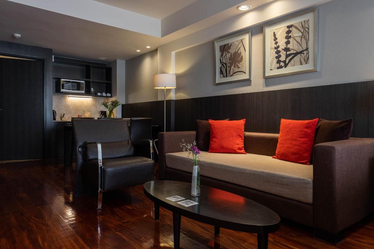 Double Suite View