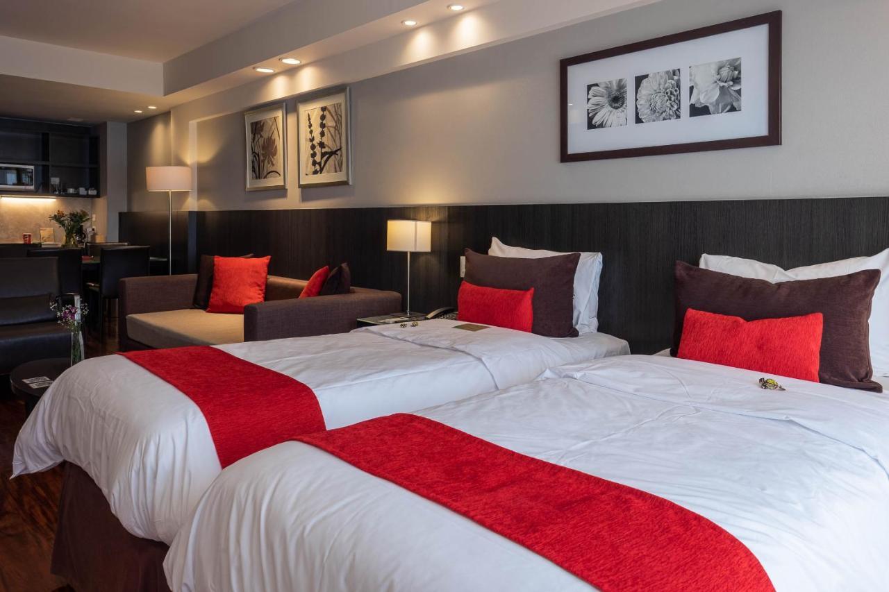 Double Suite View