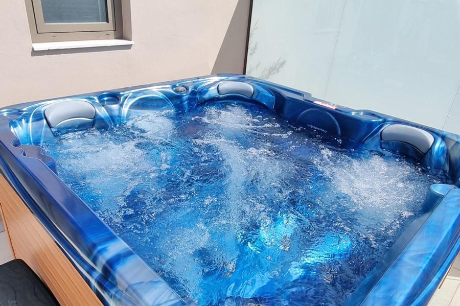 Suite Hot Tub