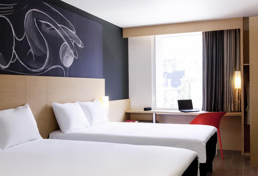 Standard Room with Twin Double Beds