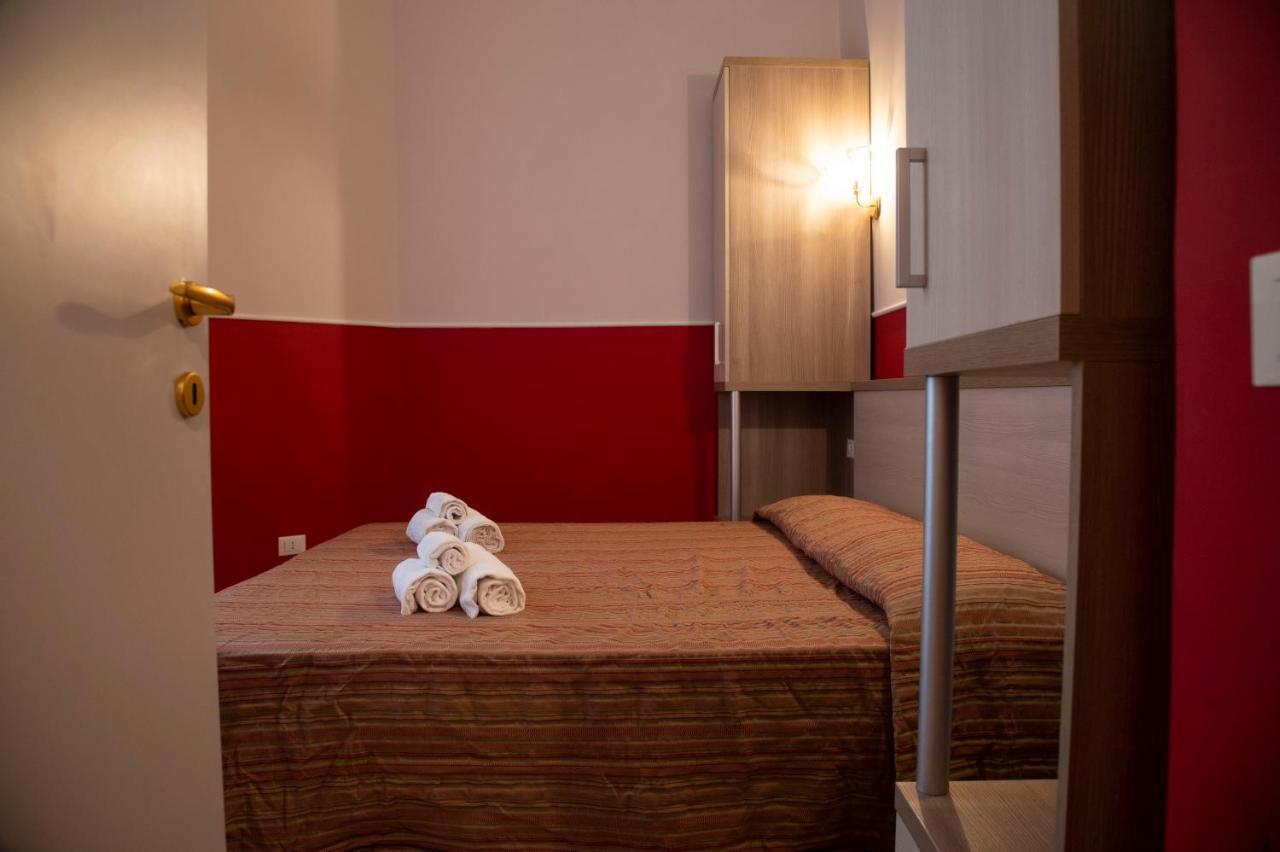 Double or Twin Room Private Bathroom