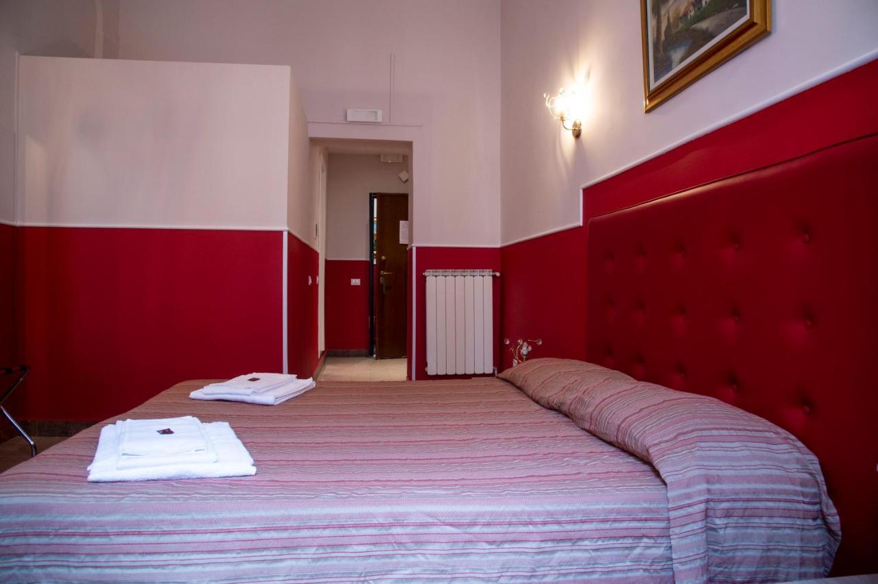 Double or Twin Room Private Bathroom