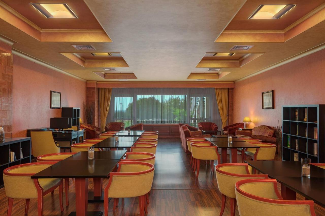 Executive Double Room Lounge Access