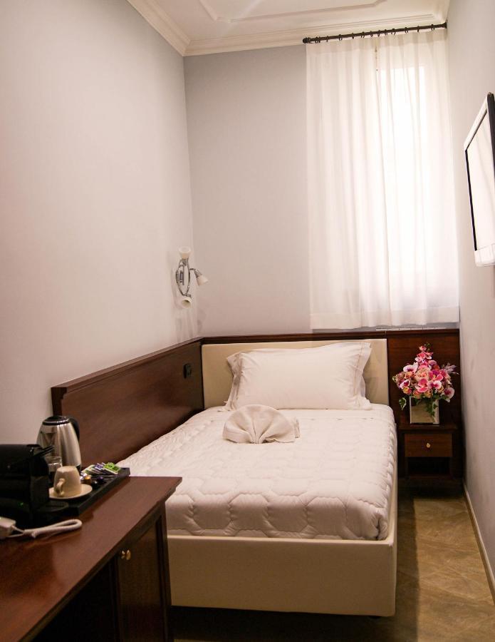 Deluxe Single Room