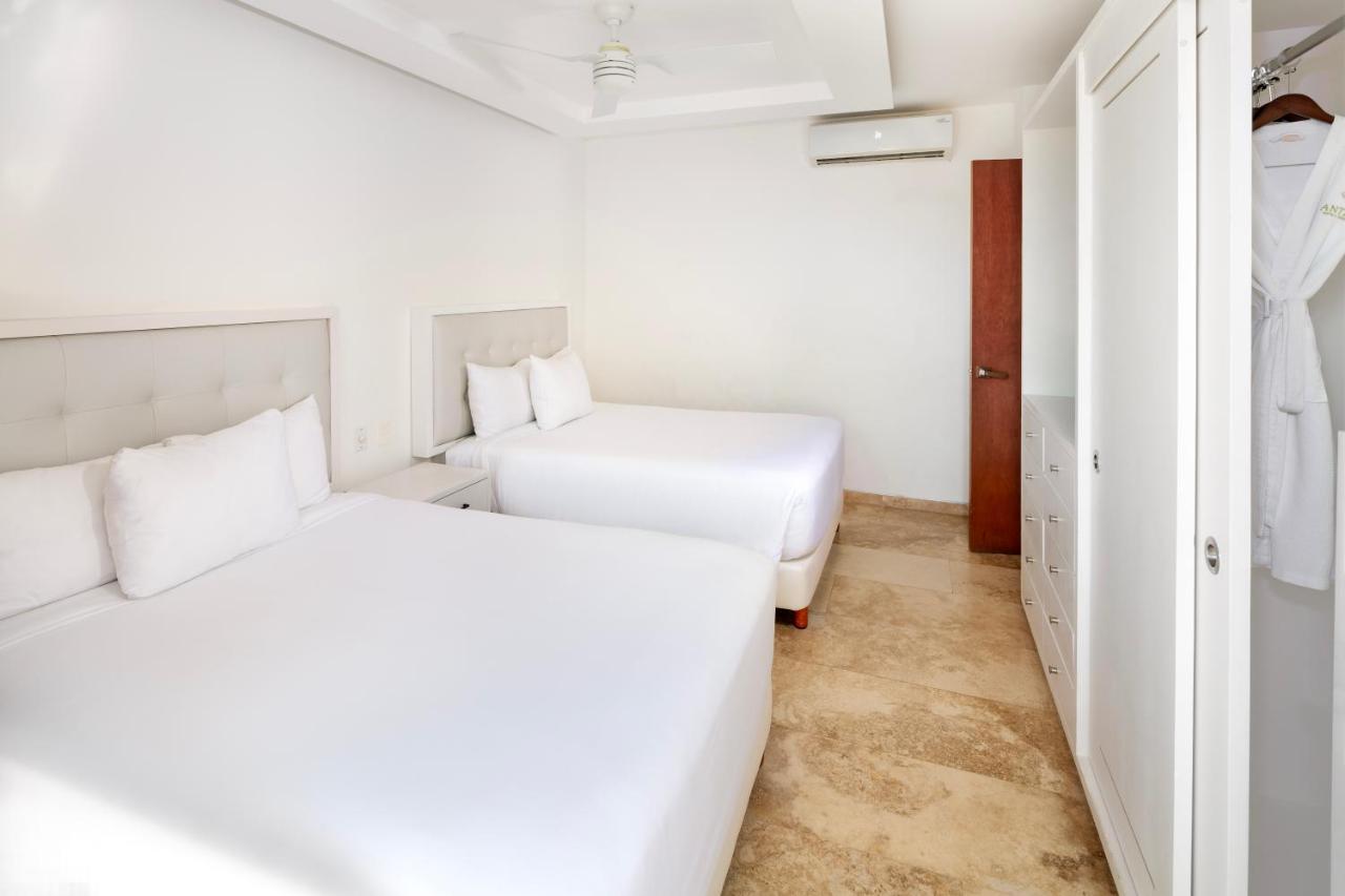 Two-bedroom Family Private Jacuzzi & Roof