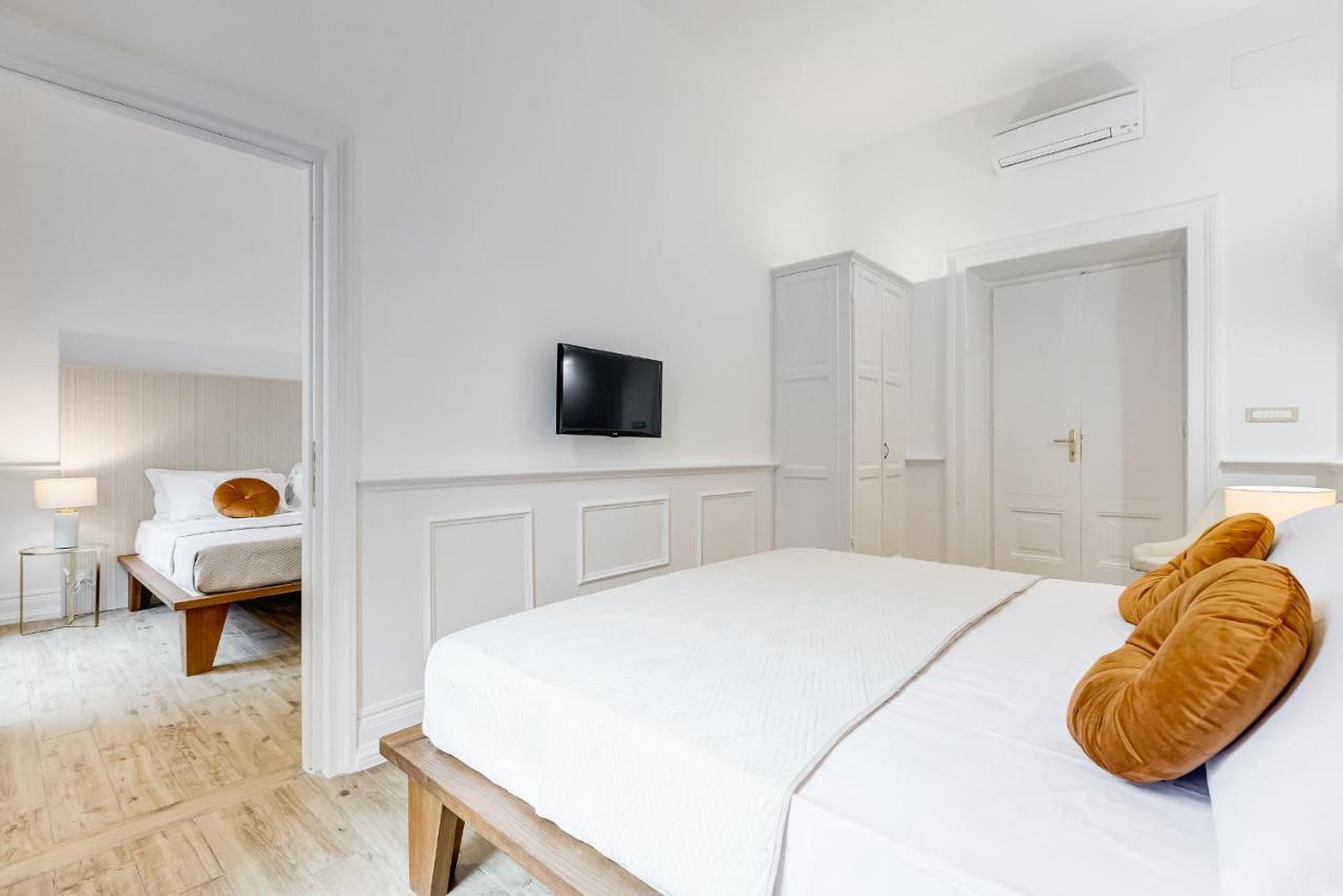 Quadruple Room Private External Bathroom