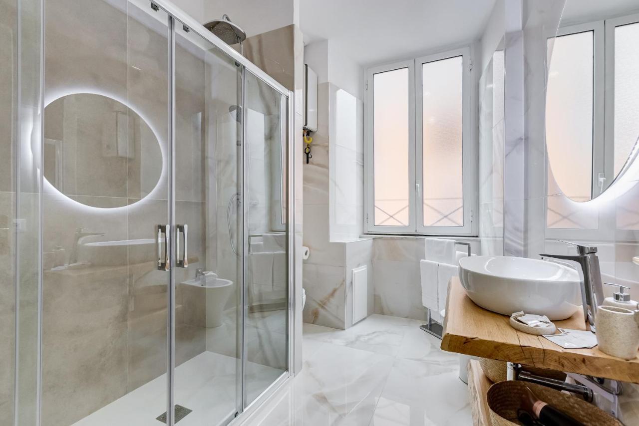 Quadruple Room Private External Bathroom