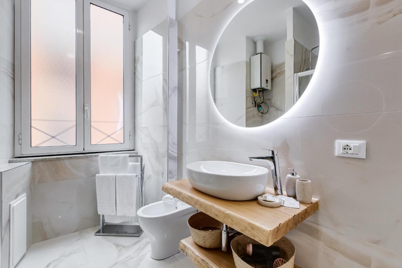 Quadruple Room Private External Bathroom