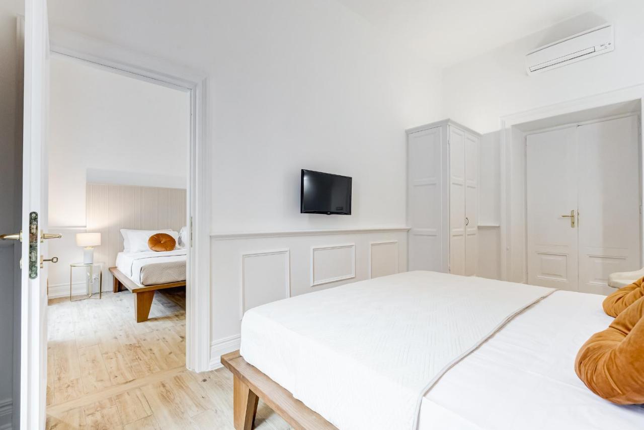 Quadruple Room Private External Bathroom