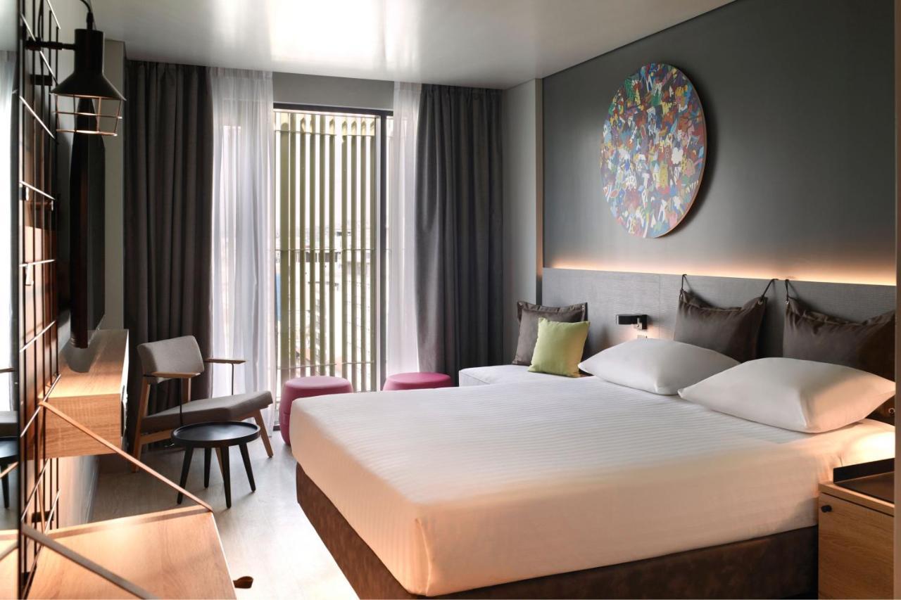 Queen Room City View