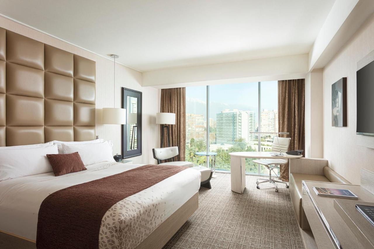 Concierge level Guest room 1 Queen