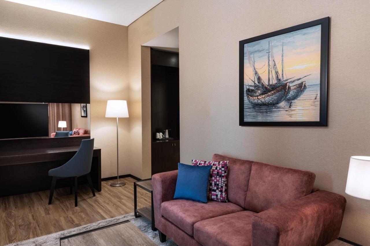 Junior King Suite,1413394925:JPEG
