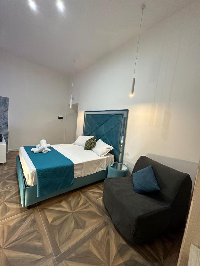 Triple Room Bath