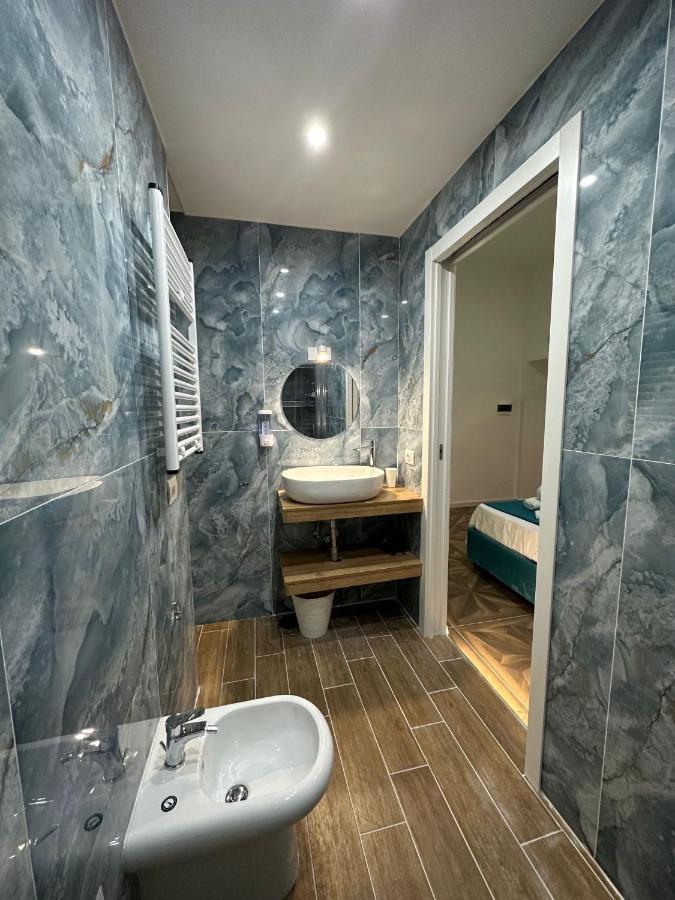 Triple Room Bath