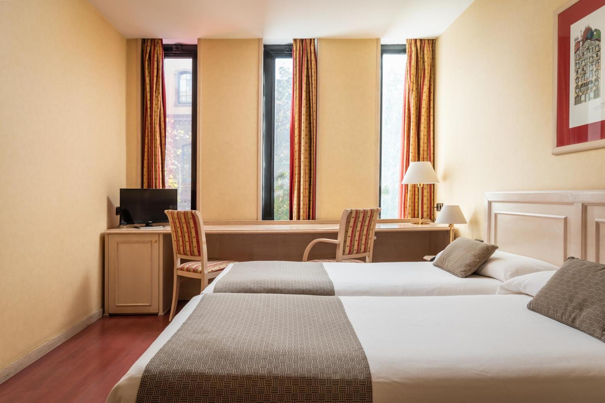 Standard Twin Room