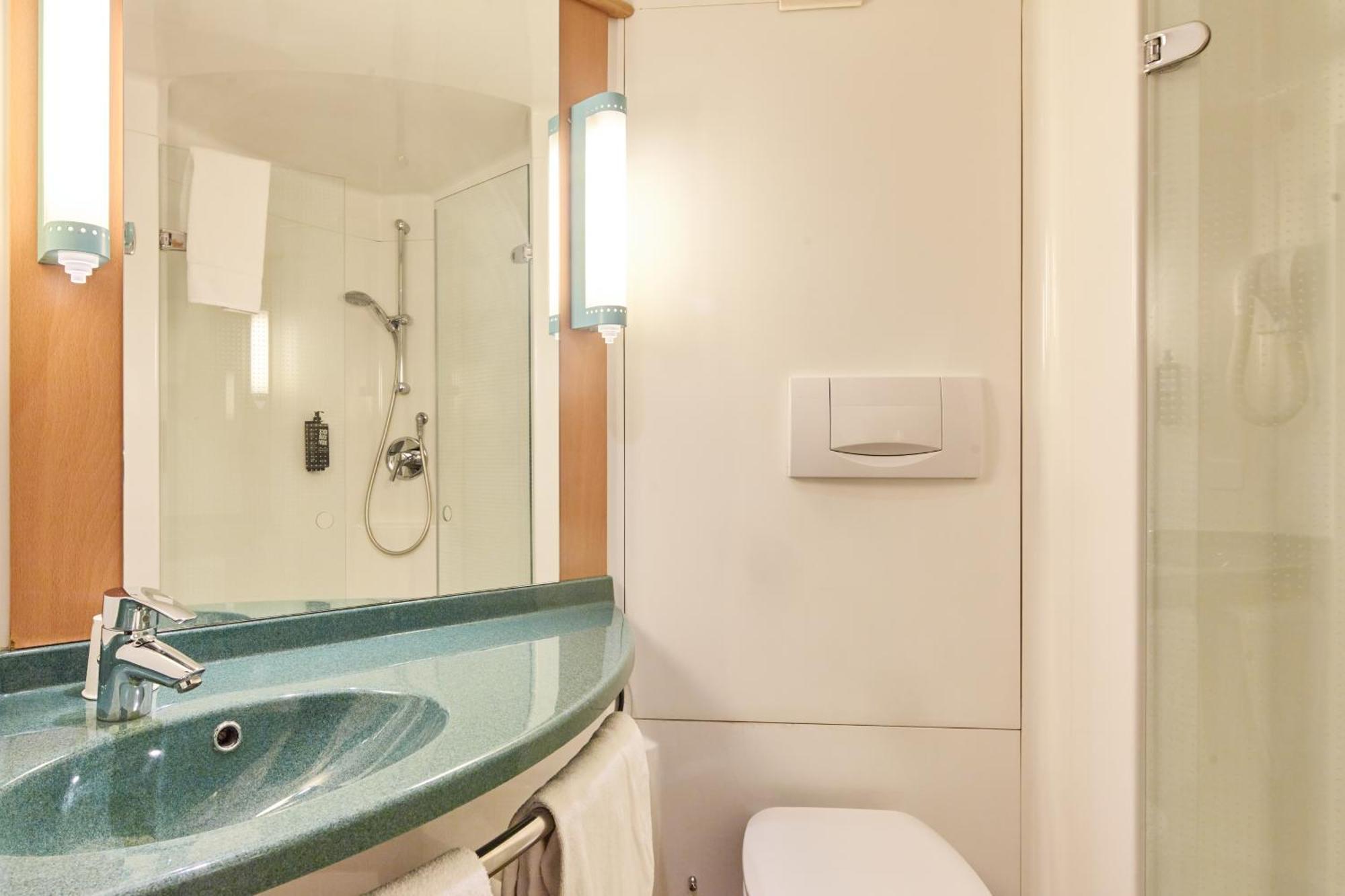 Standard Room 1 Double 1 Single Bed