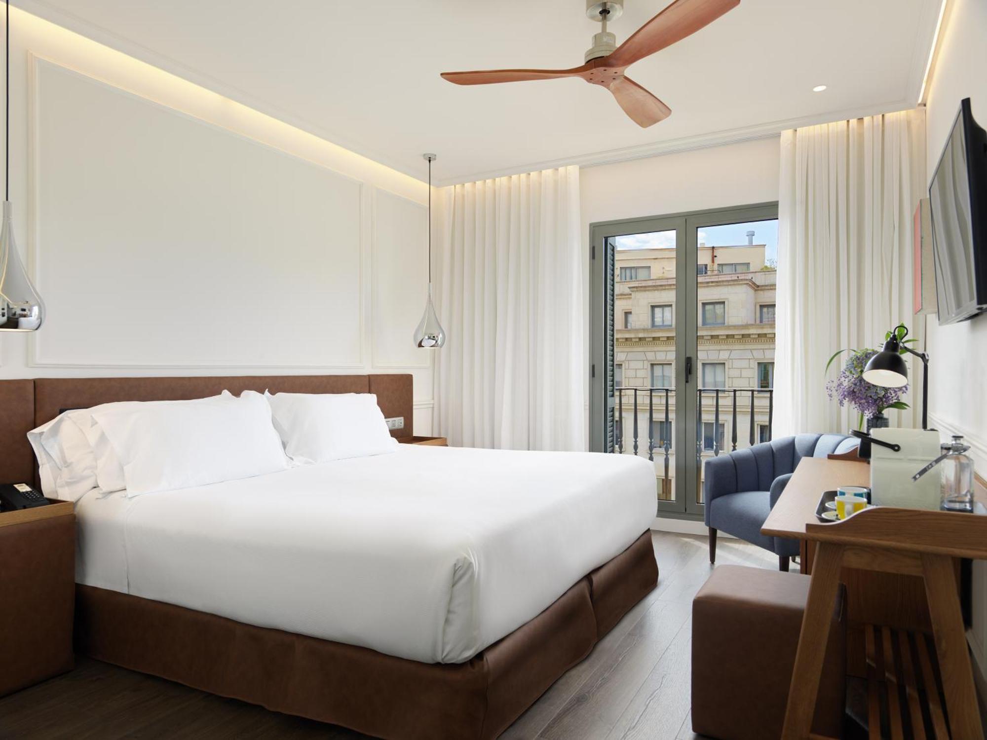 Deluxe Double Room with Balcony