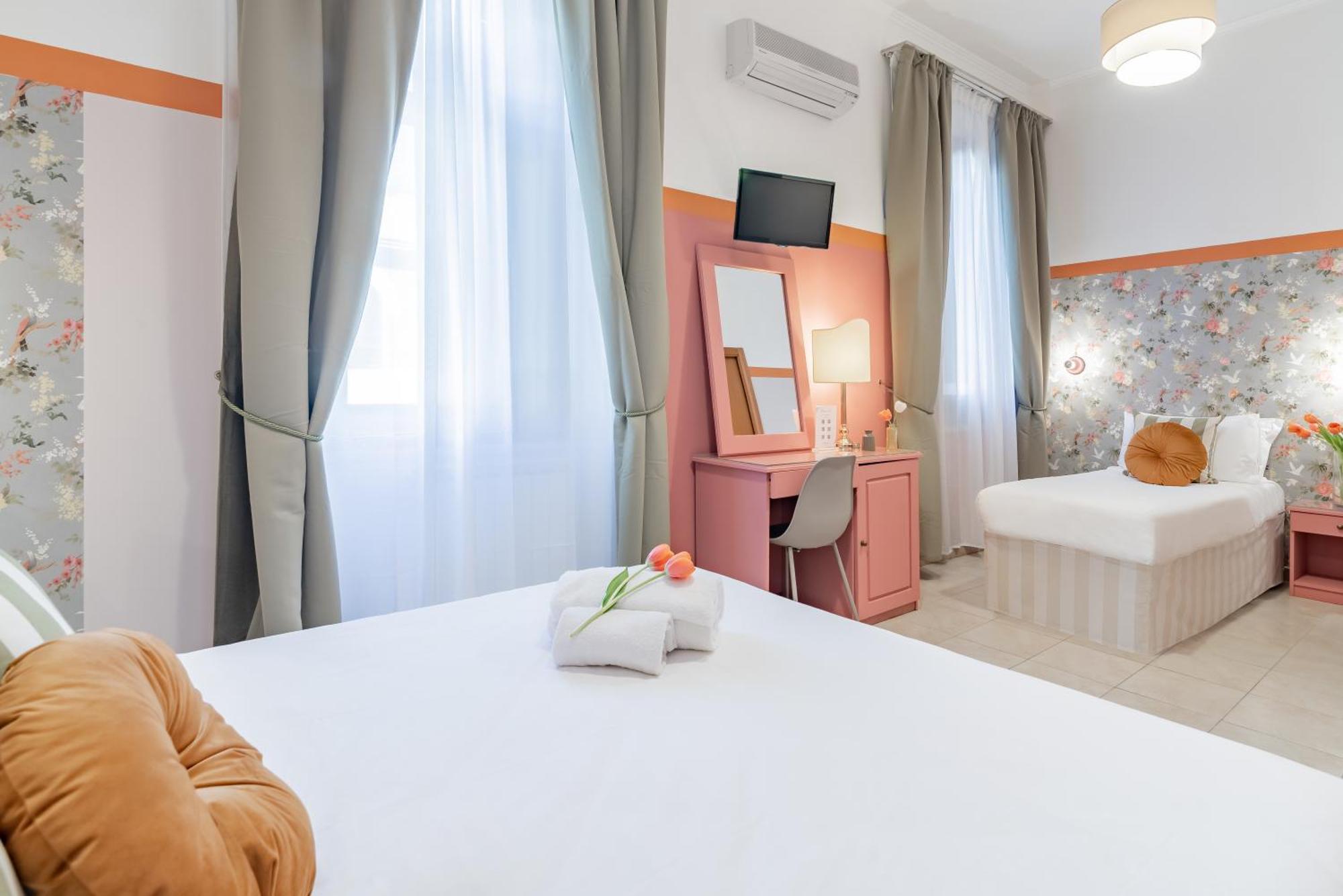 Comfort Triple Room
