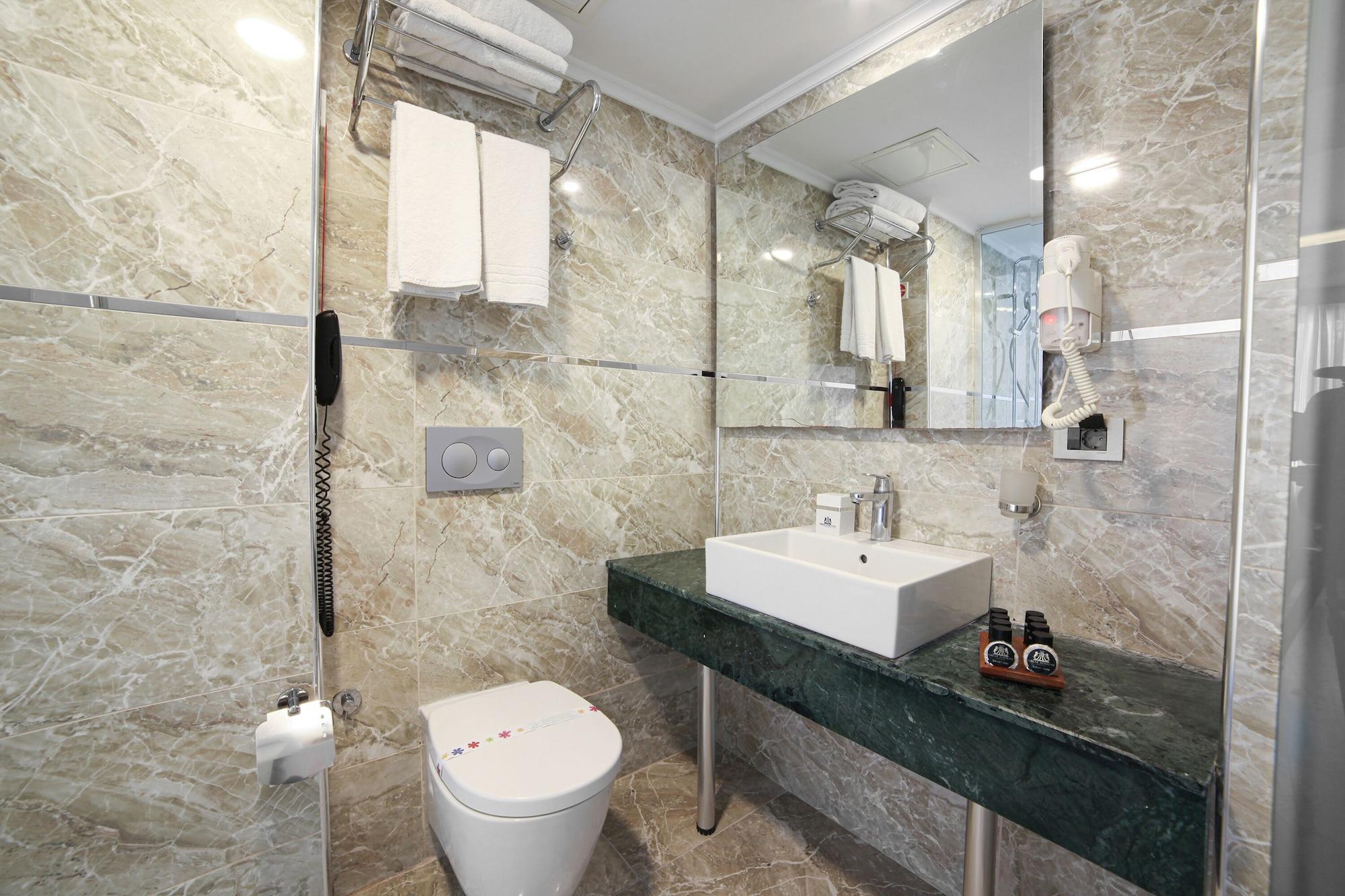 Standard Triple Room - Free Access to Spa