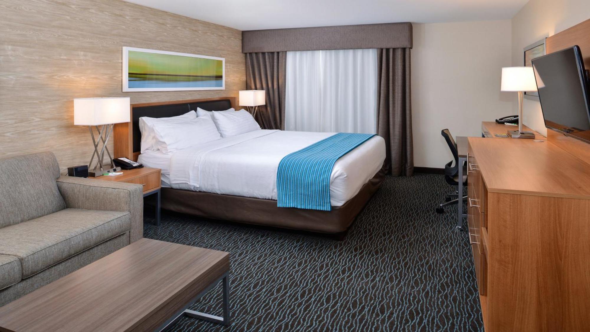 Superior King Room