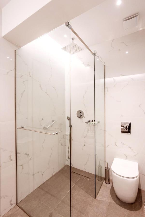 Superior Double or Twin Room Balcony City View