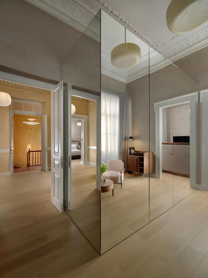Echo Suite Balcony