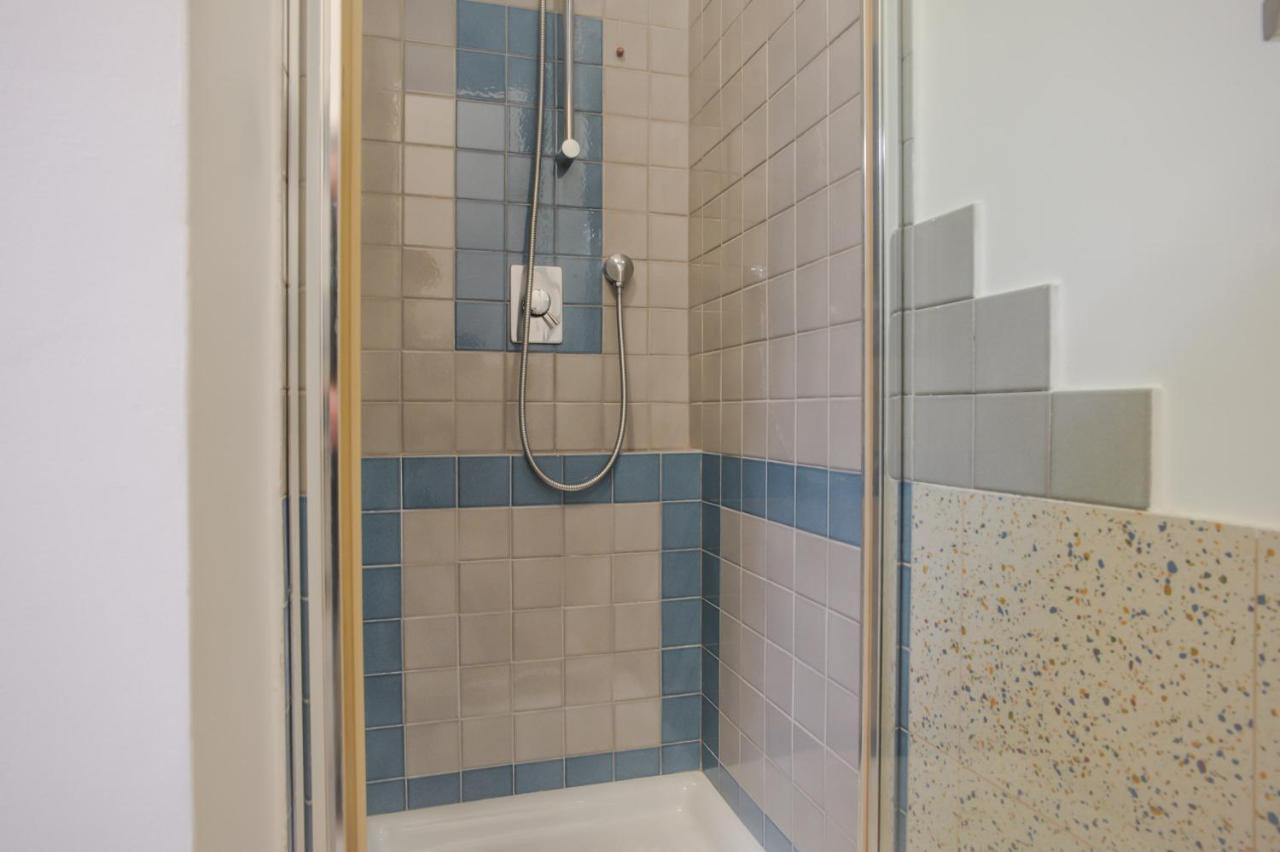 Triple Room Private Bathroom