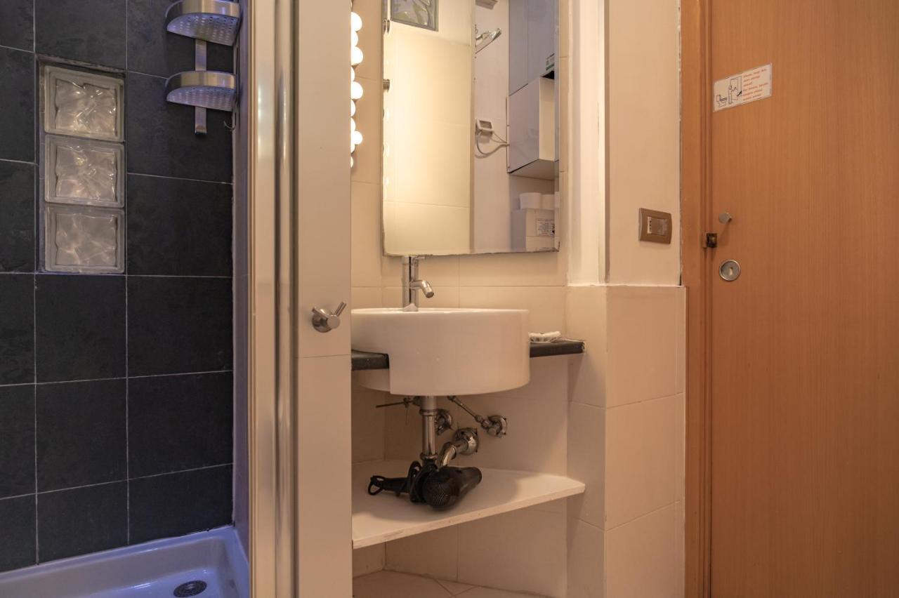 Quadruple Room Private Bathroom
