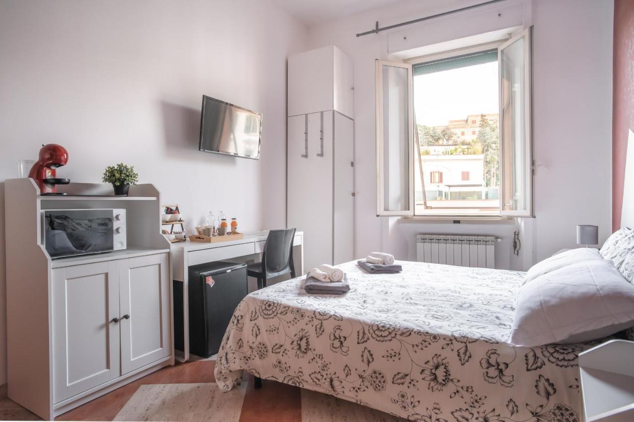 Triple Room Private Bathroom