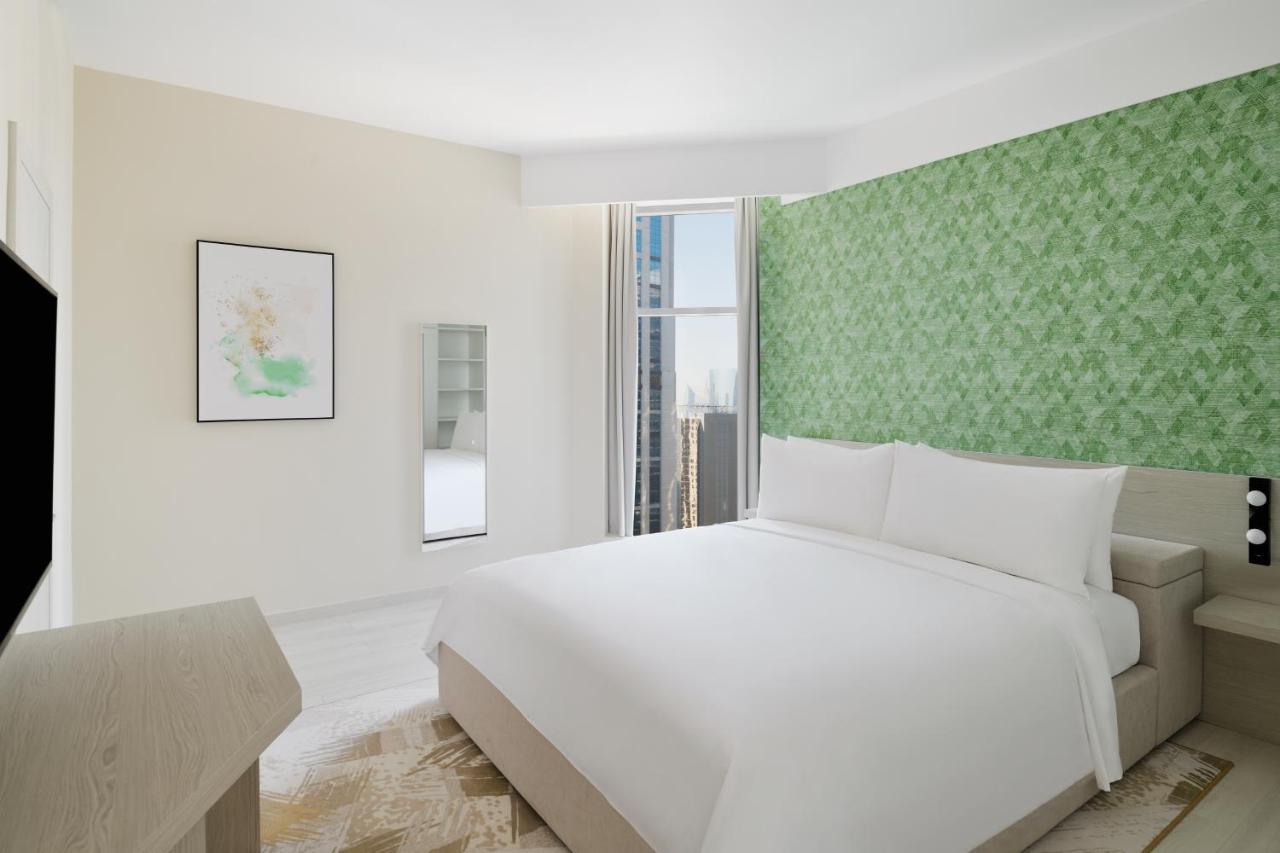 Larger Three Bedroom Apartment 3 King Beach Access
