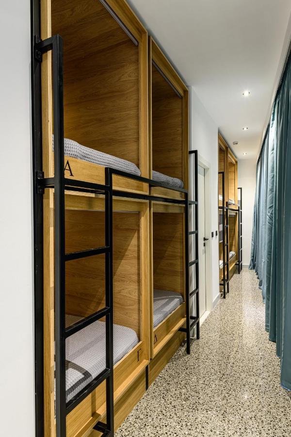 Single Bed 8-Bed Female Dormitory Room