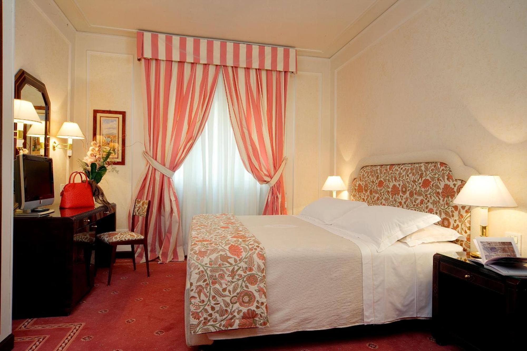 Classic Double or Twin Room