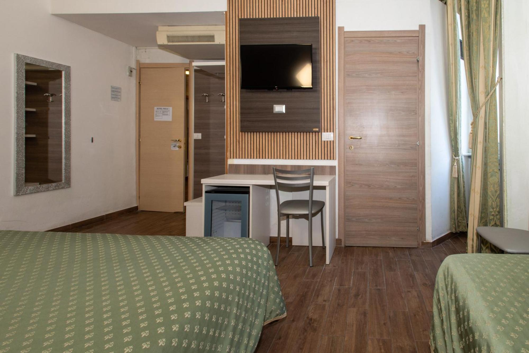 Deluxe Triple Room