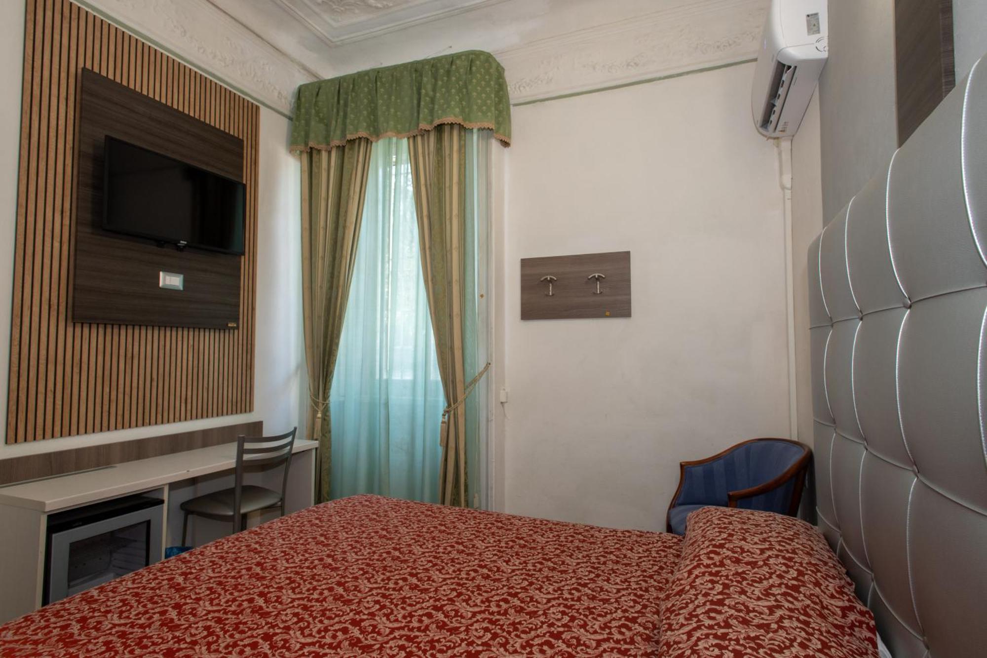Superior Single Room