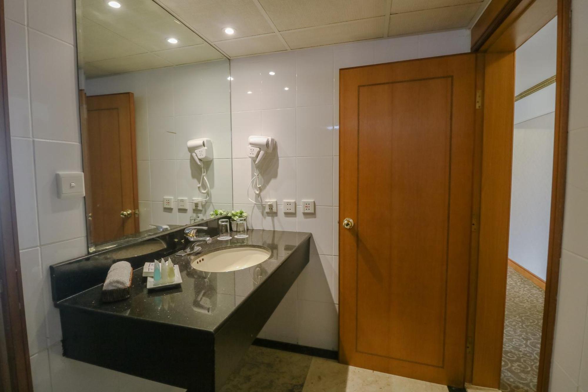 One-Bedroom Suite