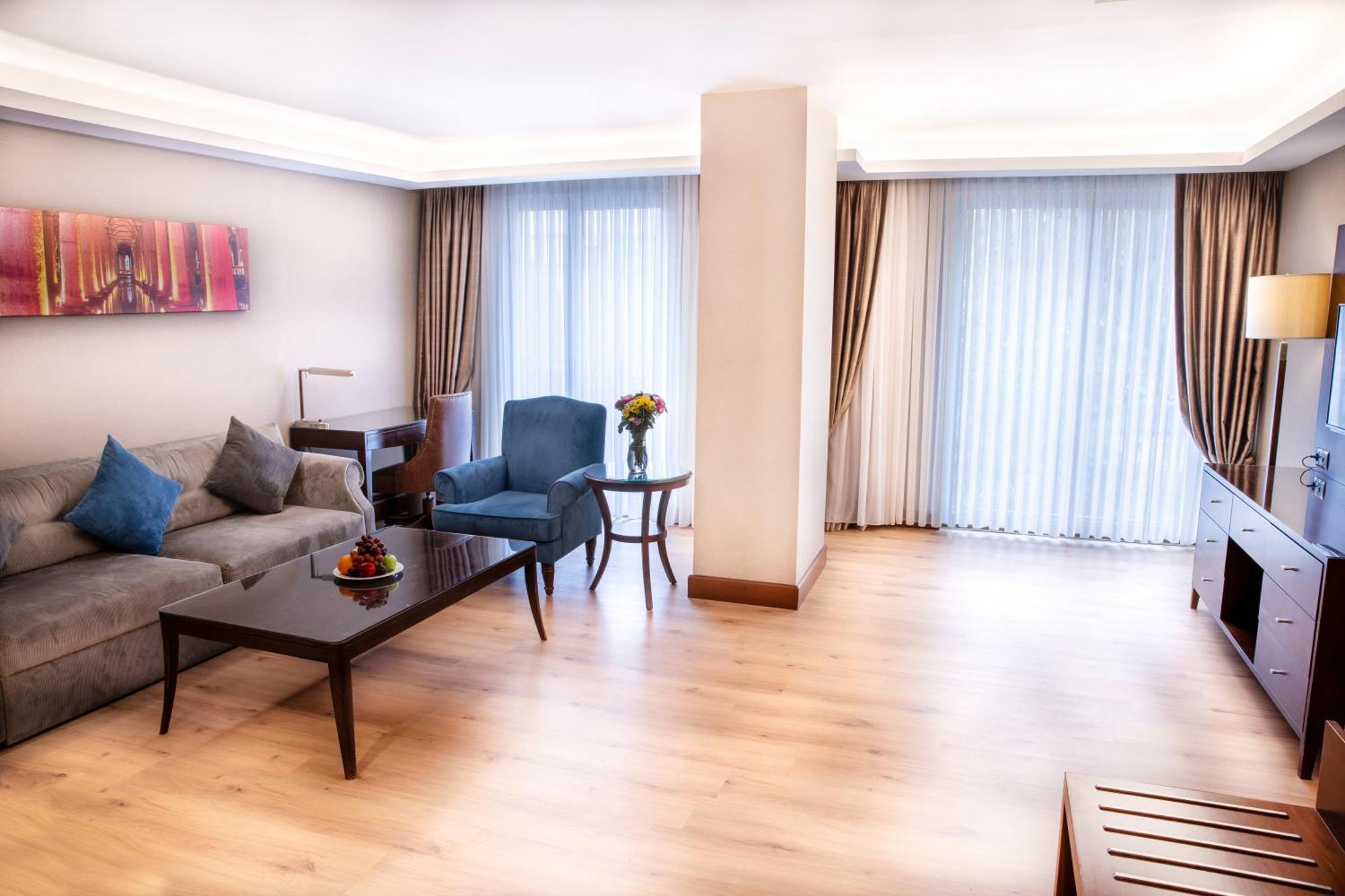 One-Bedroom Suite