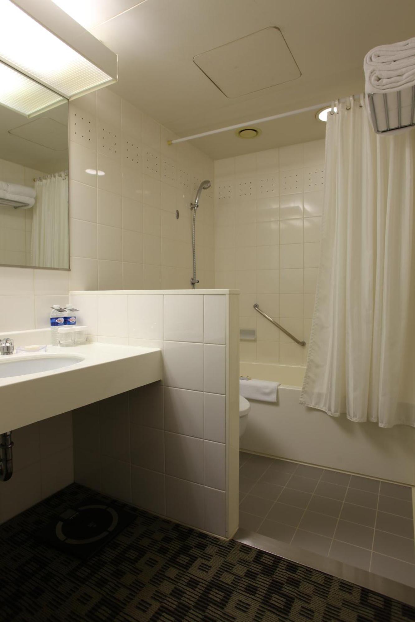 Deluxe Double Room Non-Smoking Eco Plan No Cleaning