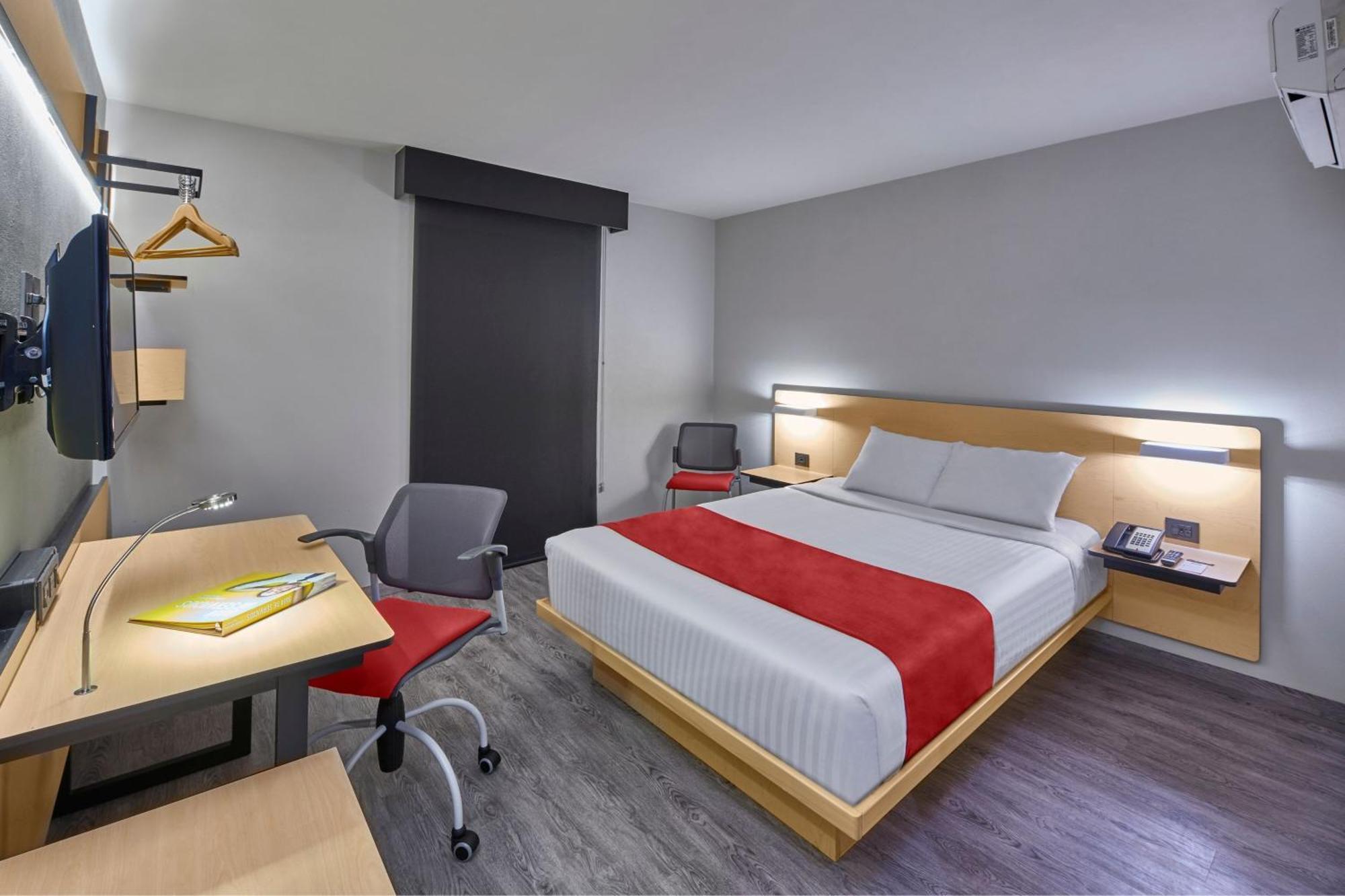 Queen Room
