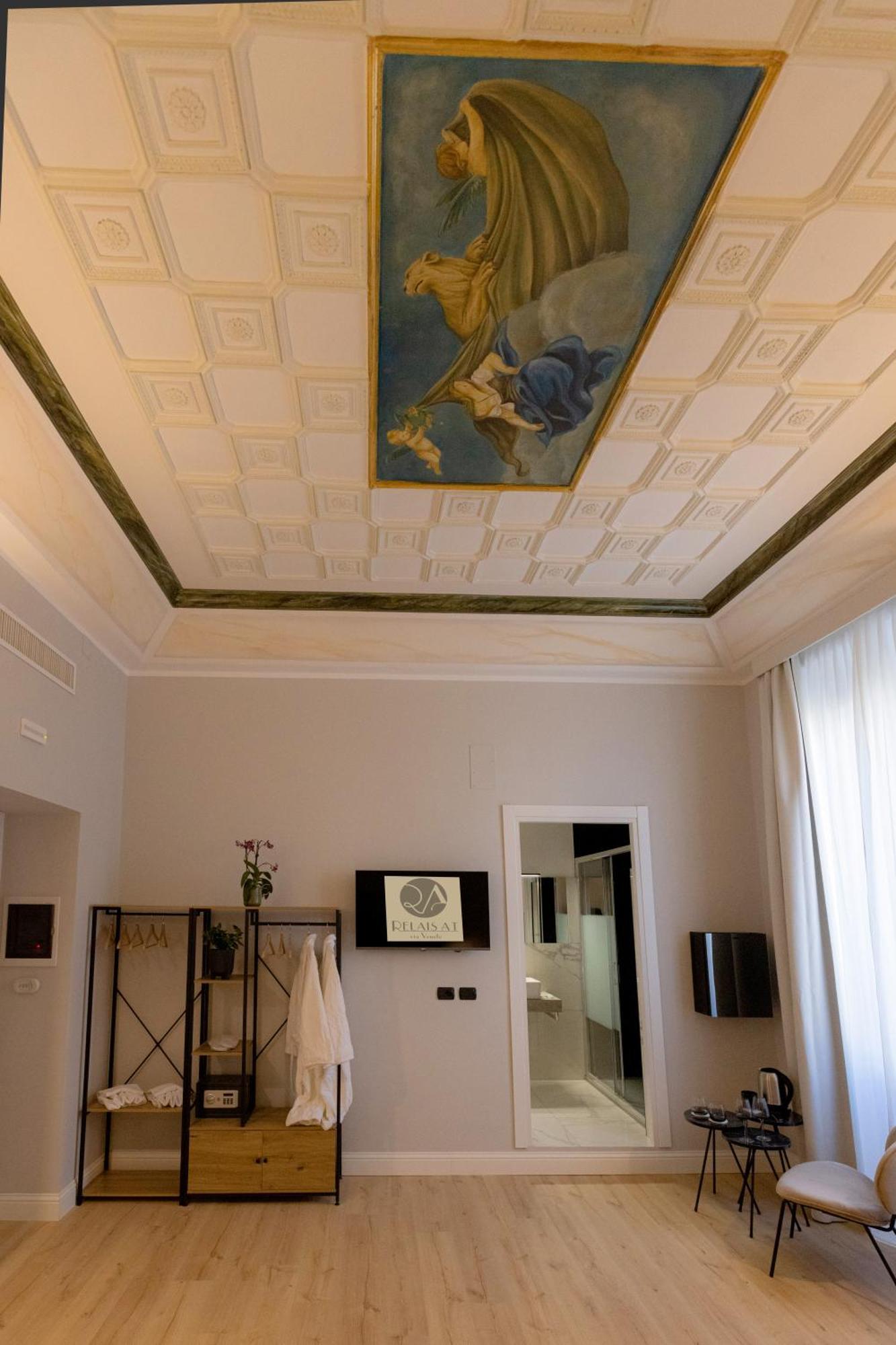 Luxury Triple Room
