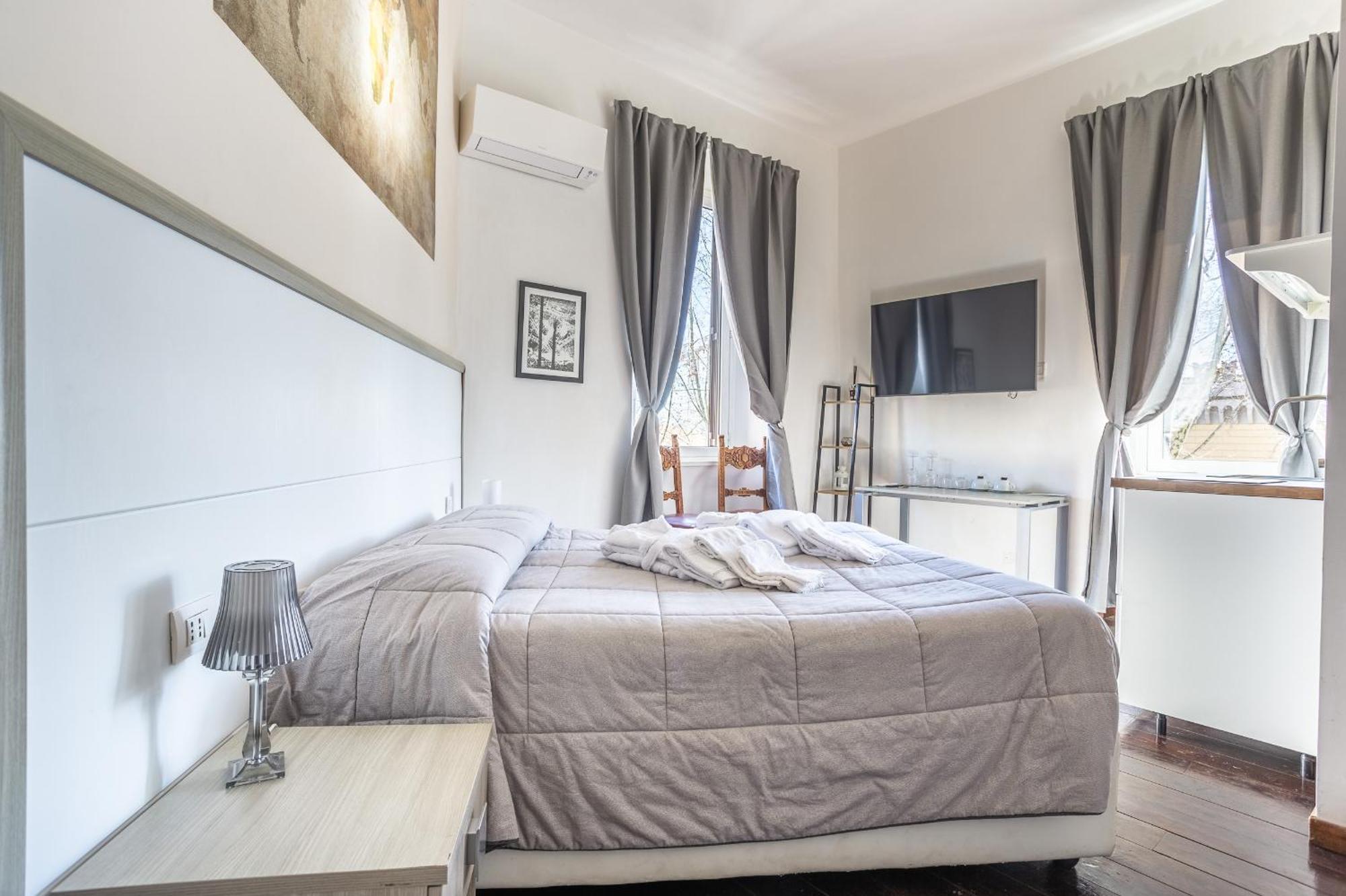 Superior Double or Twin Room City View