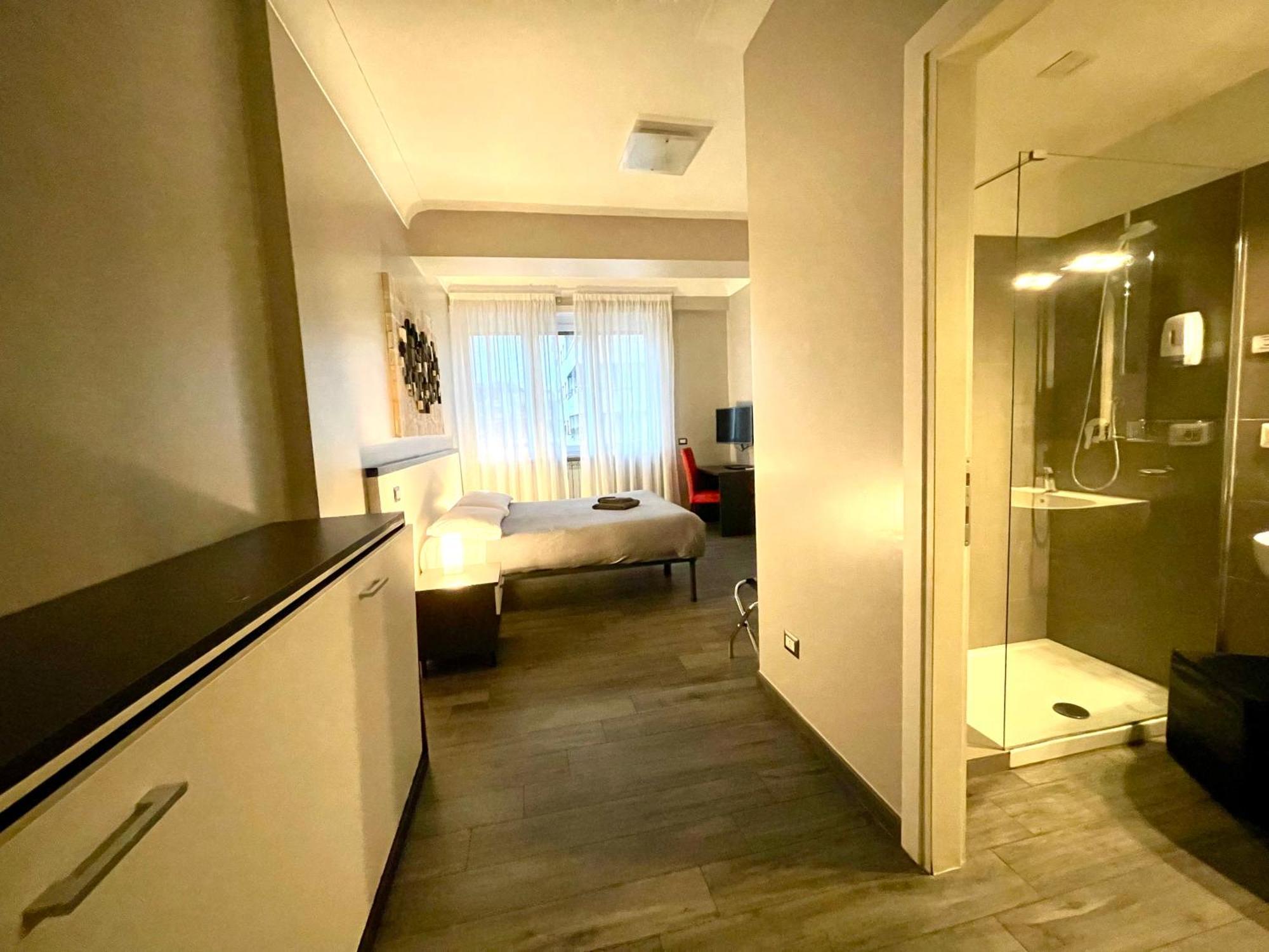 Triple Room Private Bathroom